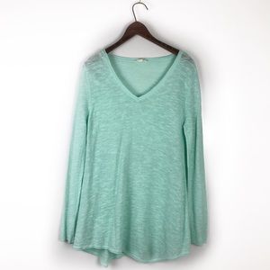 Eileen Fisher linen knit long sleeve sharkbite top